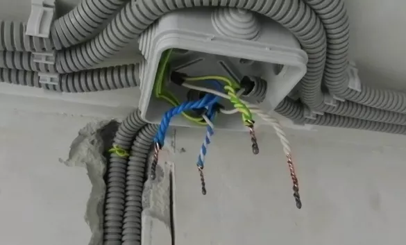 Демонтаж КОРОБА (гофры)