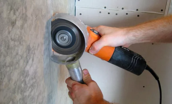 ШТРОБЛЕНИЕ СТЕНЫ под электрическую проводку - гипсокартон