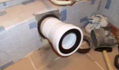 Замена ГОФРЫ на унитазе с демонтажем унитаза