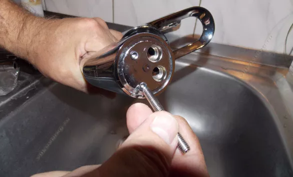 Монтаж СМЕСИТЕЛЯ на раковину/мойку (гибкая подводка)