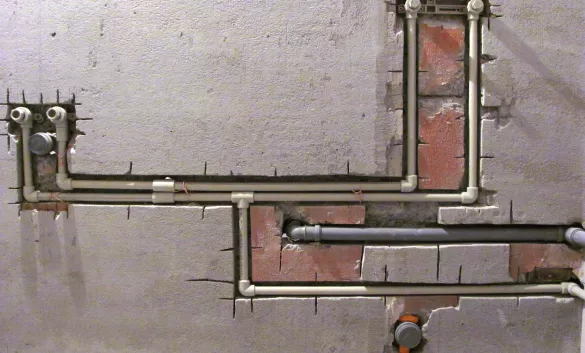 ШТРОБЛЕНИЕ стен под трубы водоснабжения - кирпич