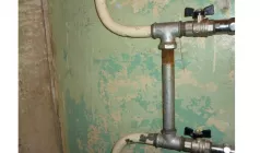 Сварка с врезкой перемычек и кранов на полотенцесушителе без установки