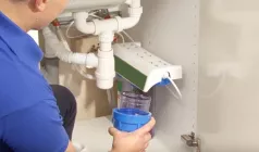 Замена фильтра питьевой воды